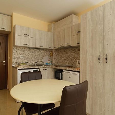 Raija Apartments - Studio 4 Поморие Экстерьер фото